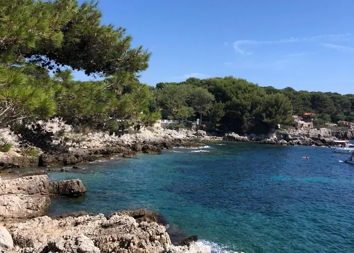 Insolite French Riviera Avec Parking דירה
