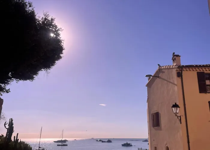 Insolite French Riviera Avec Parking דירה *